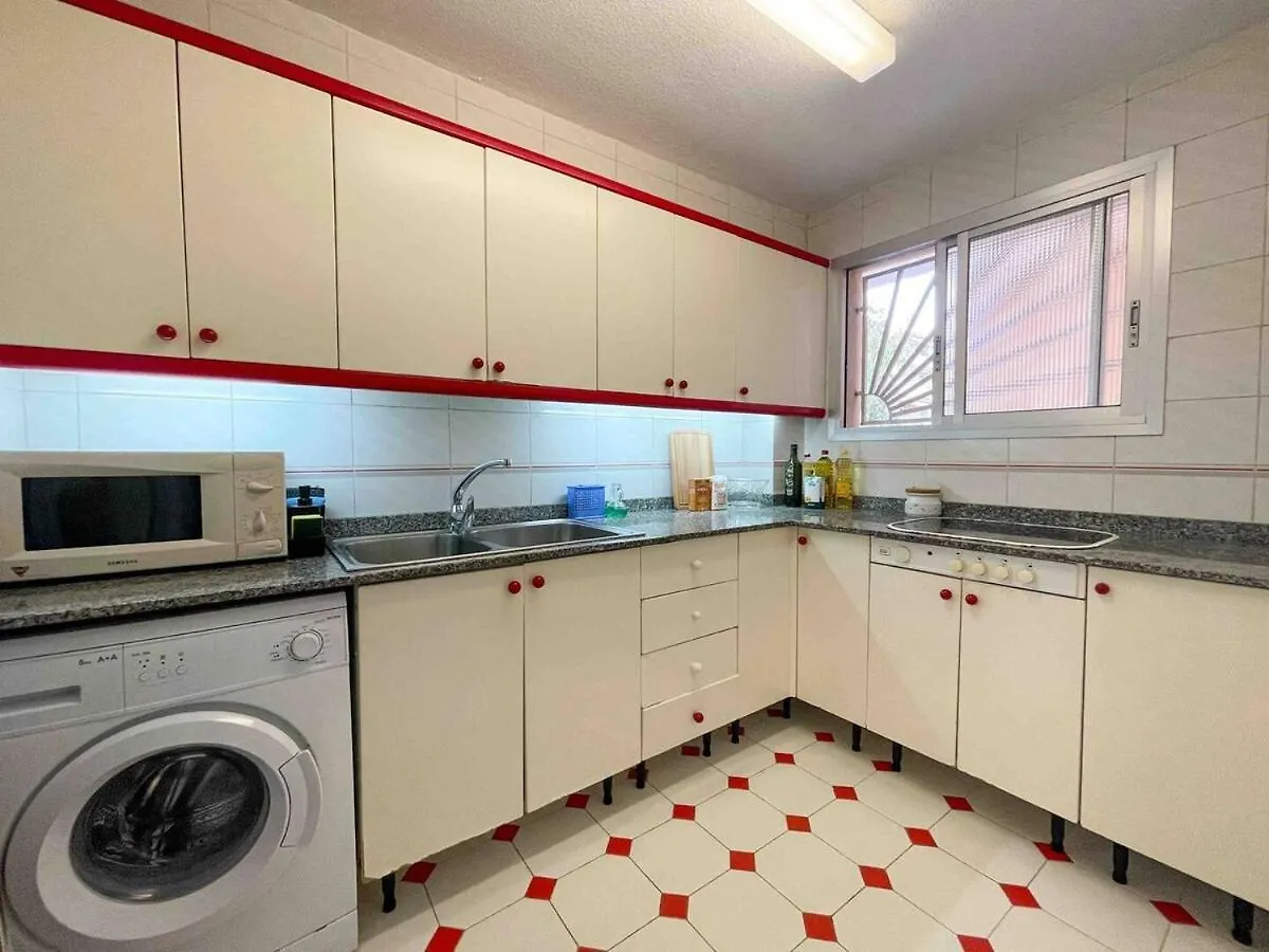 公寓 Top Location With A Pool And Terrace! 萨洛