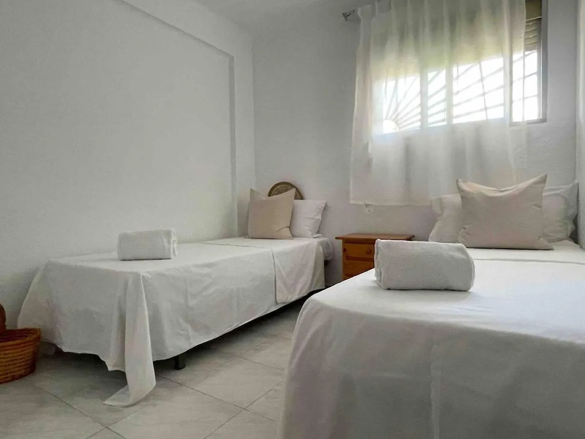 Top Location With A Pool And Terrace! 萨洛