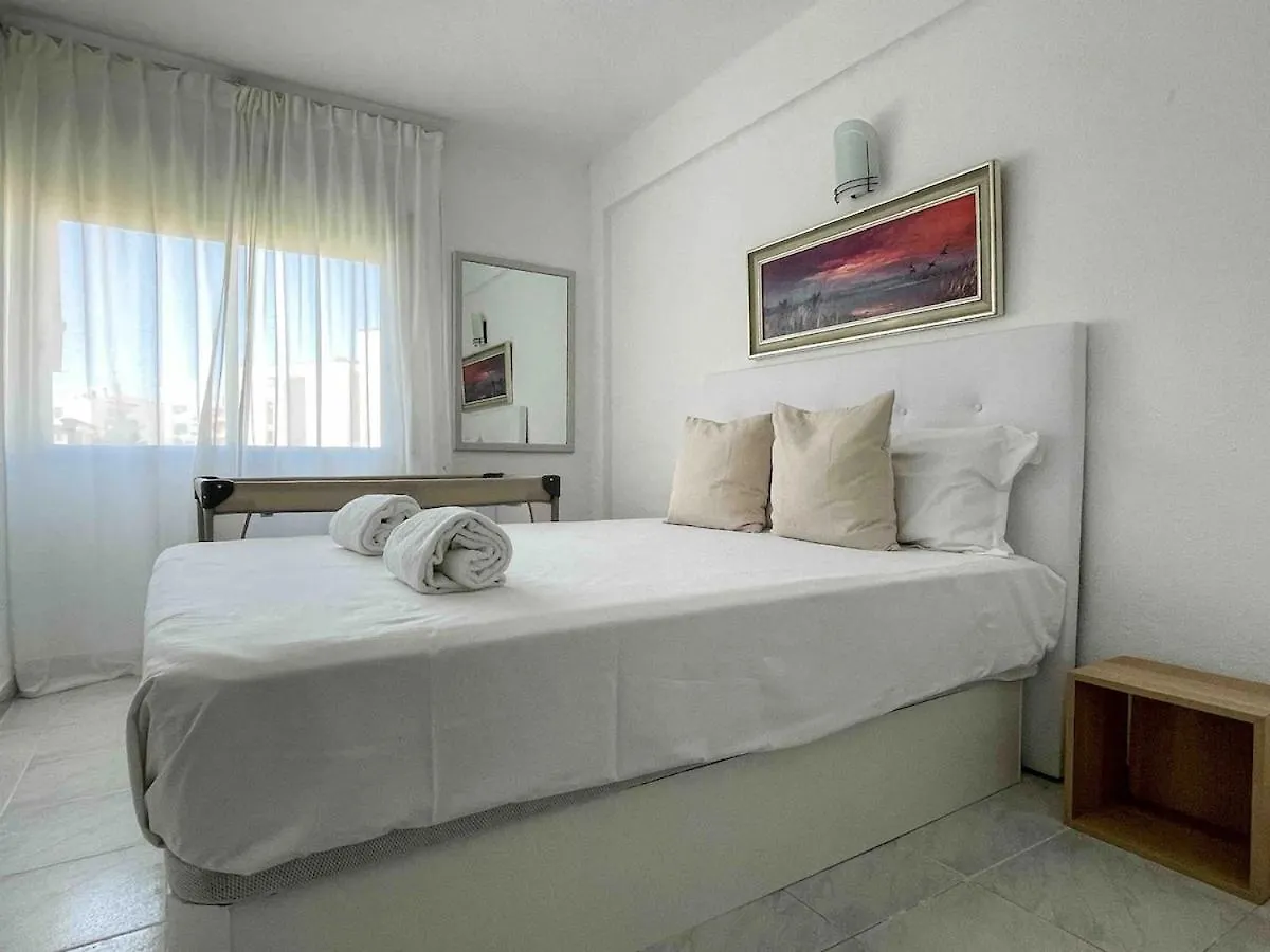 Top Location With A Pool And Terrace! 萨洛 公寓